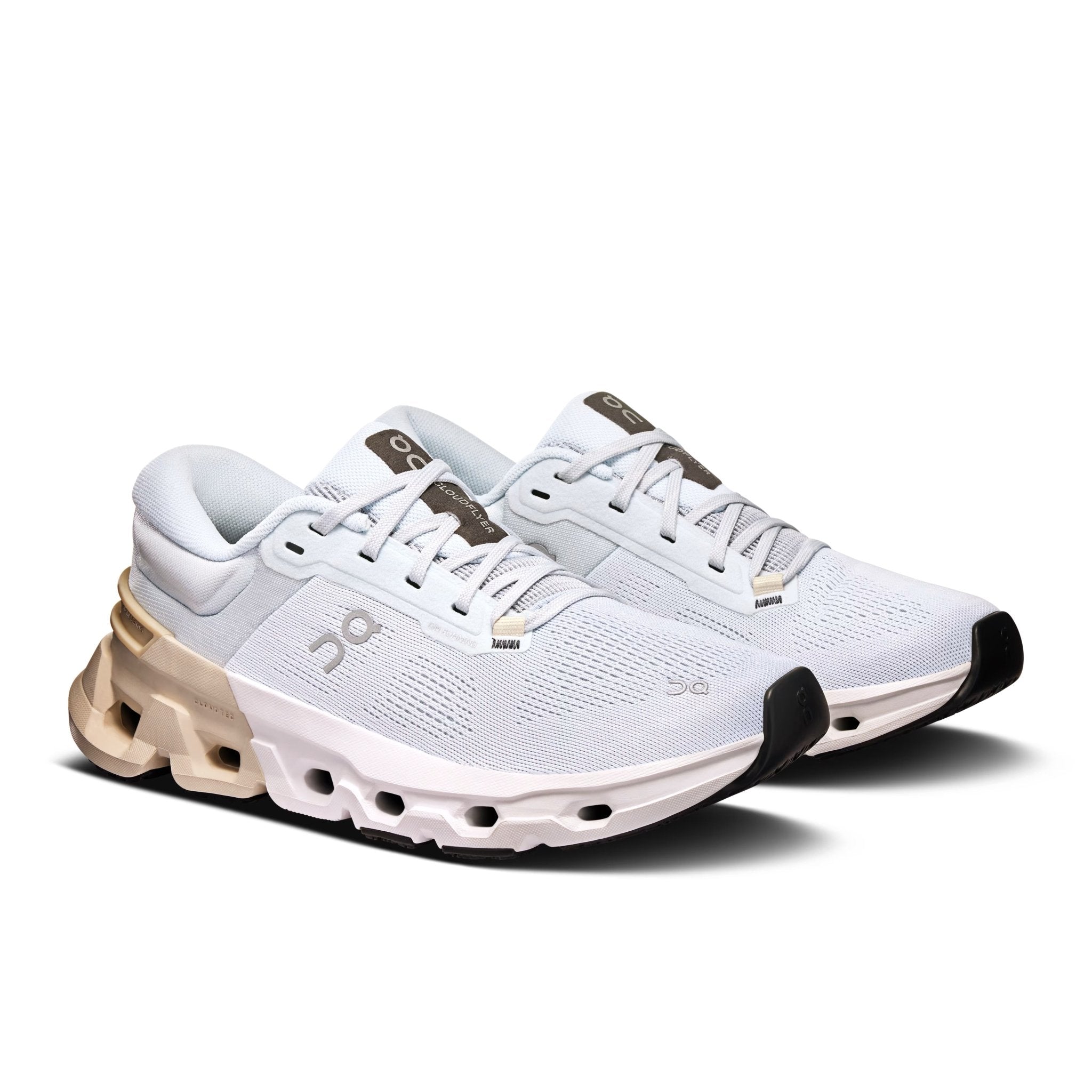 On Women's Cloud Flyer 5 running shoes in Arctic & Cream