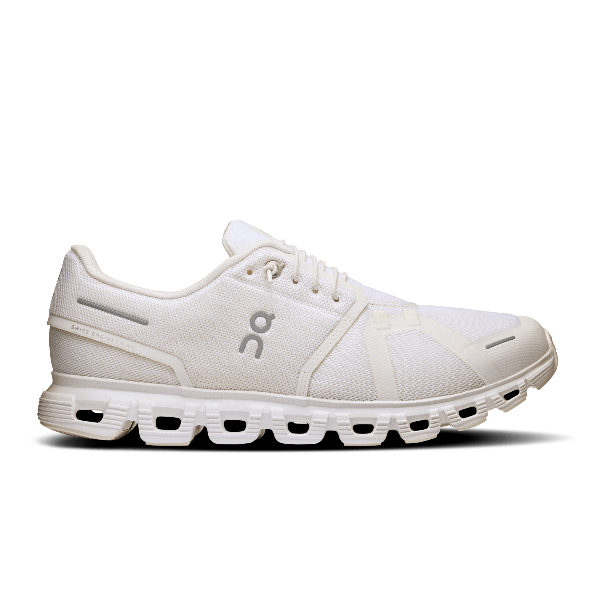 On women's cloud 6 lifestyle shoe in white