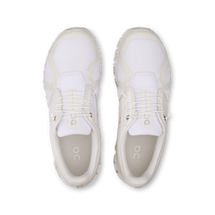 On women's cloud 6 lifestyle shoe in white